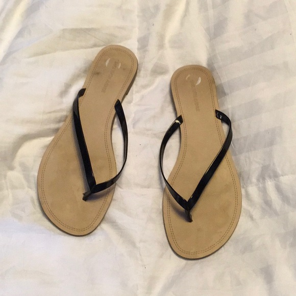 avenue flip flops